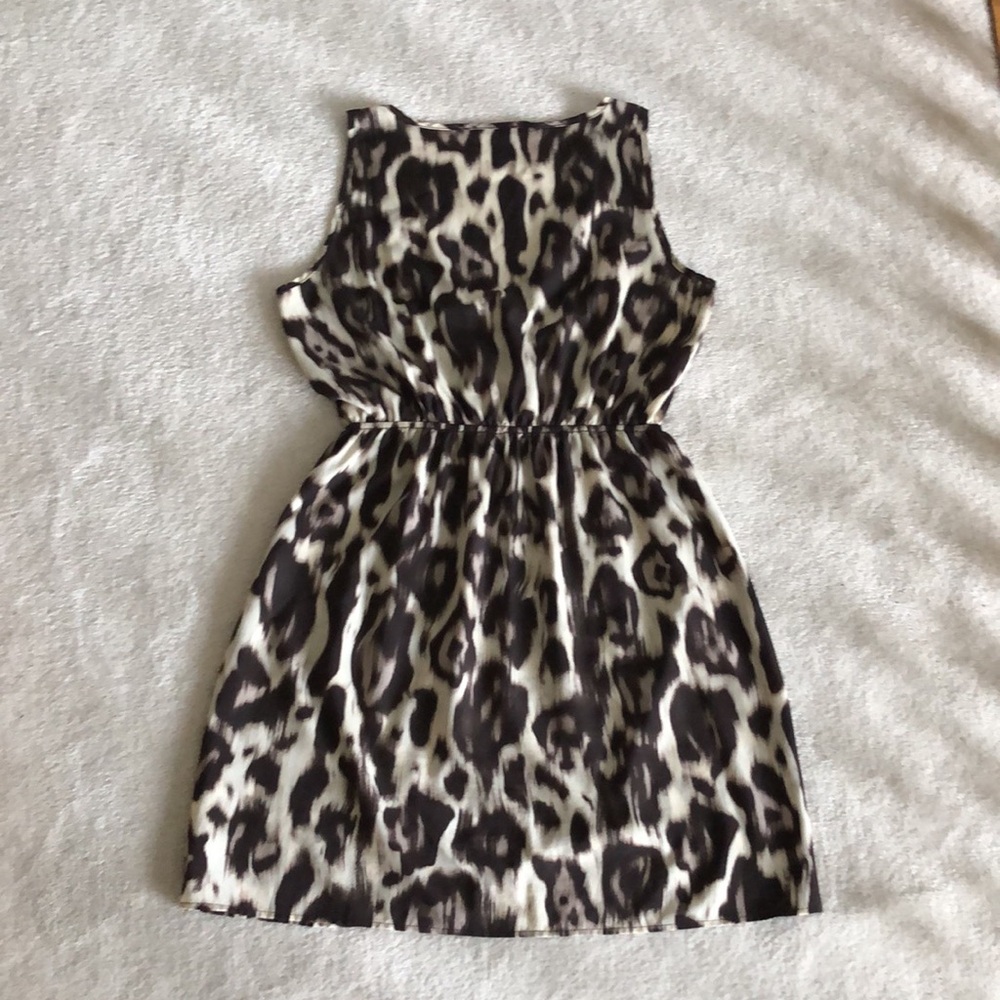HP Anthro soprano animal print faux wrap dress - Picture 2 of 10